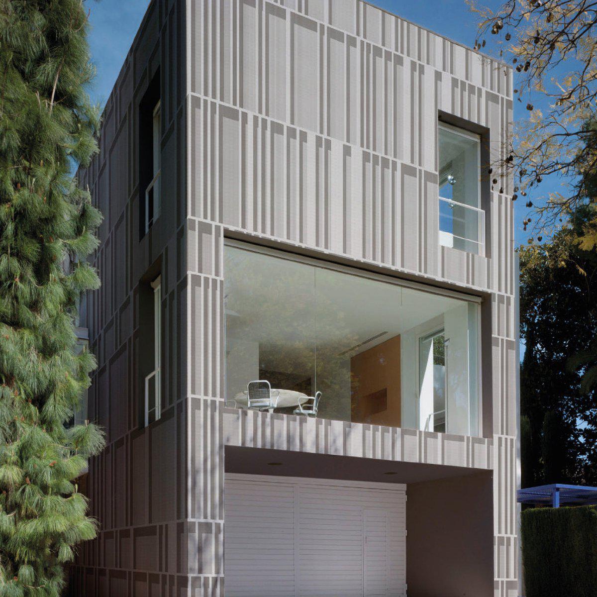 Wolf-Wall&deco-moderndesign.io