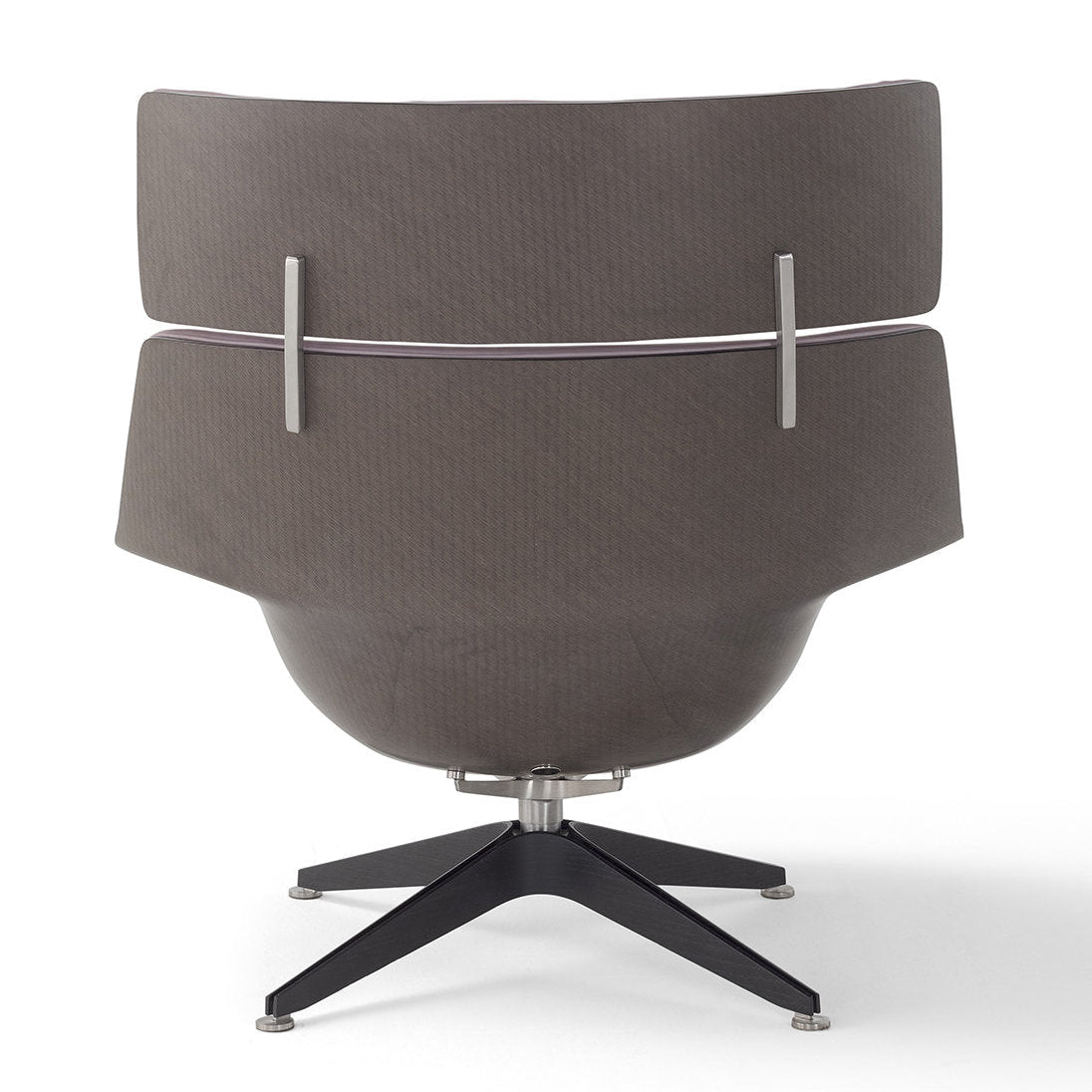 Saintluc Armchair-Amura-moderndesign.io