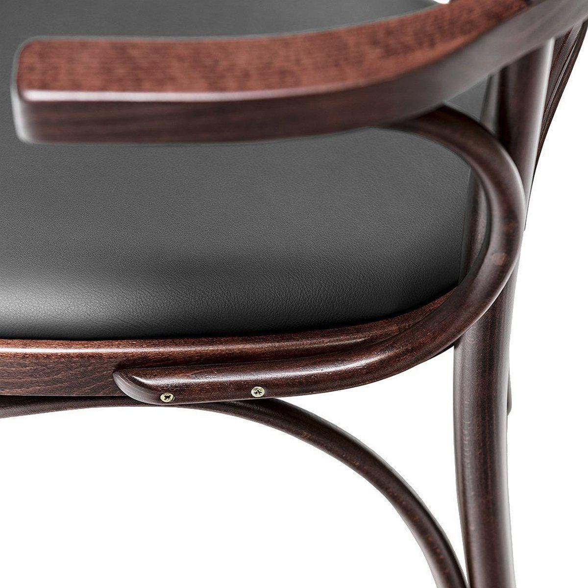 25 Dining Chair (with arms)-Ton-moderndesign.io