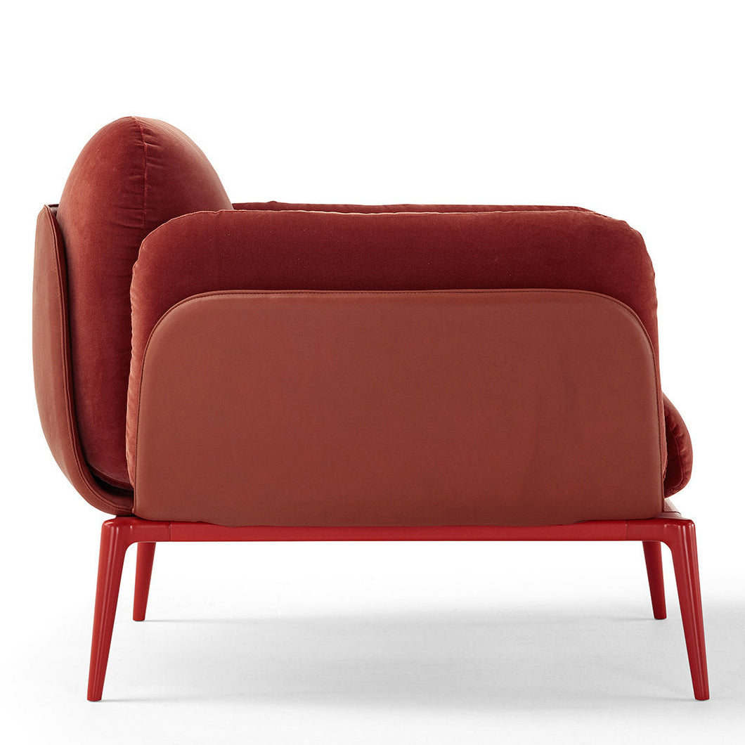 Brooklyn Armchair-Amura-moderndesign.io