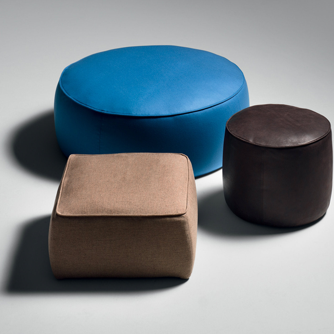 Rondo Soft Ottoman-Black Tie-moderndesign.io