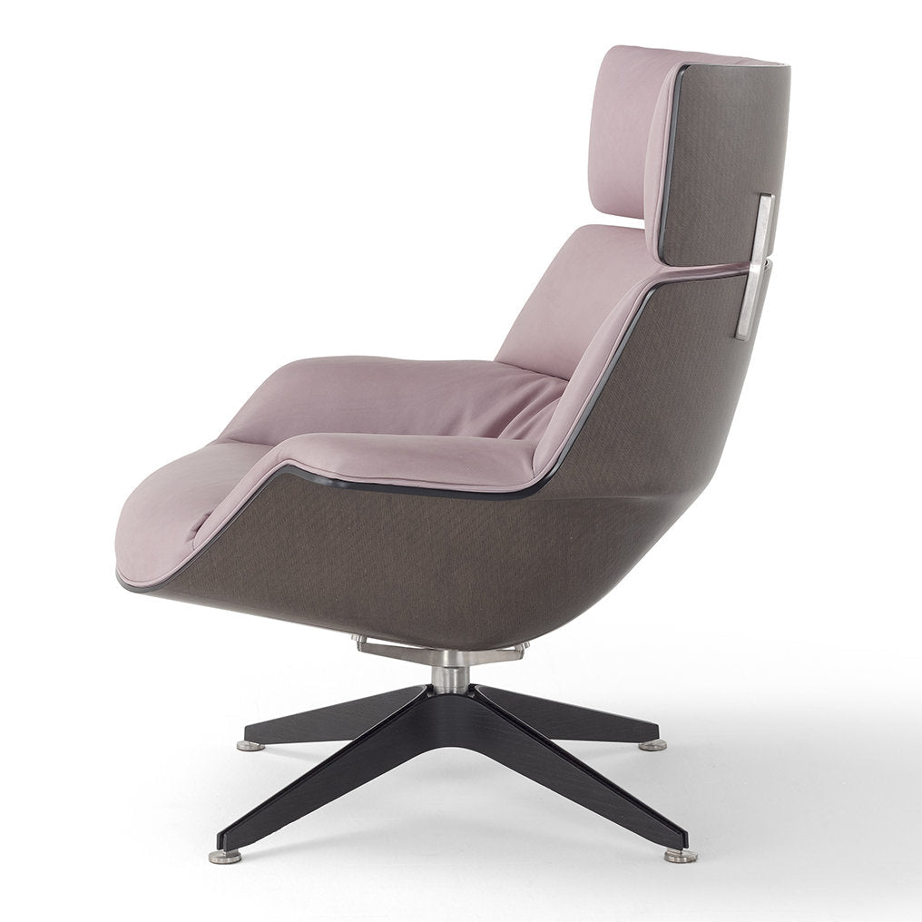 Saintluc Armchair-Amura-moderndesign.io