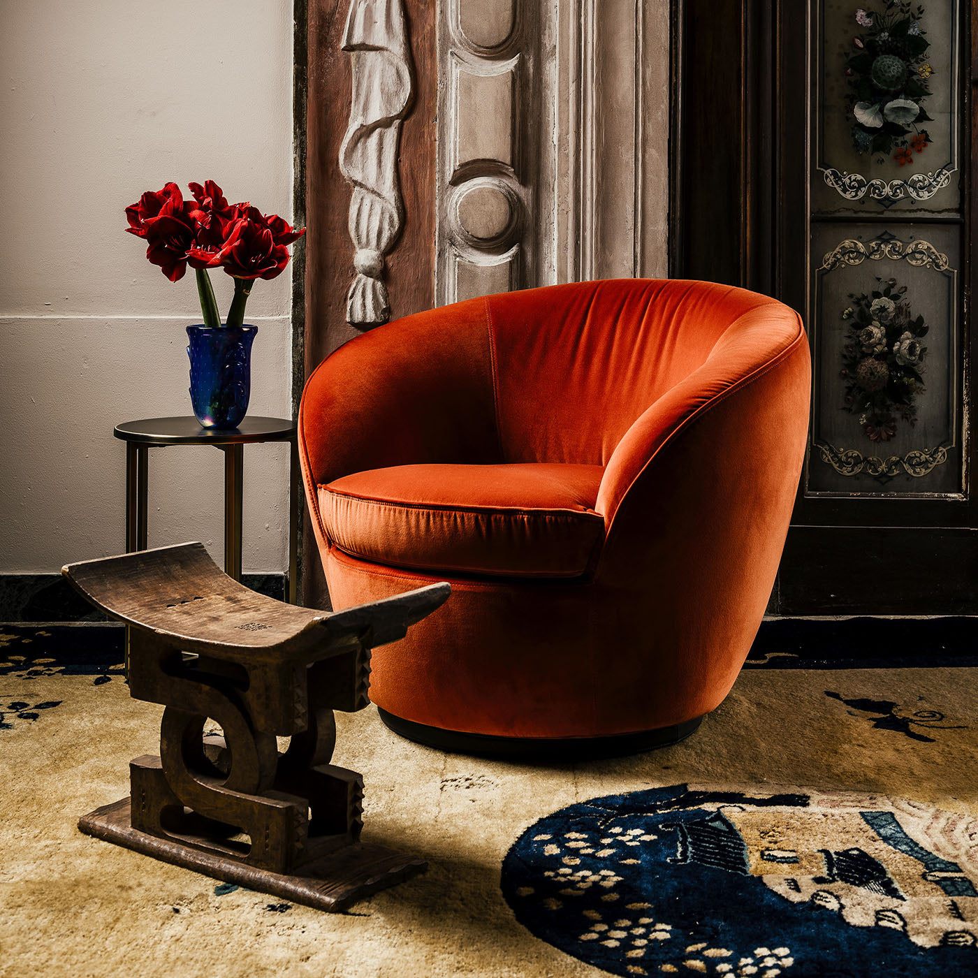 Giulia Armchair-Black Tie-moderndesign.io