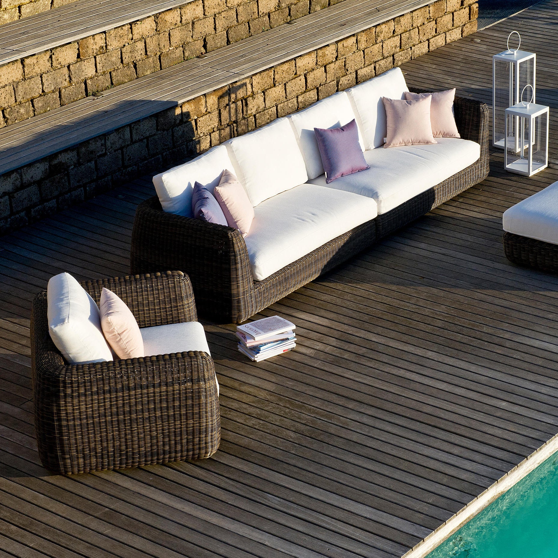 Agora Armchair-Unopiu-moderndesign.io