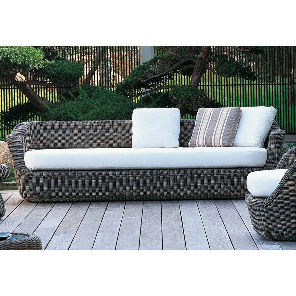 Agora Sofa-Unopiu-moderndesign.io