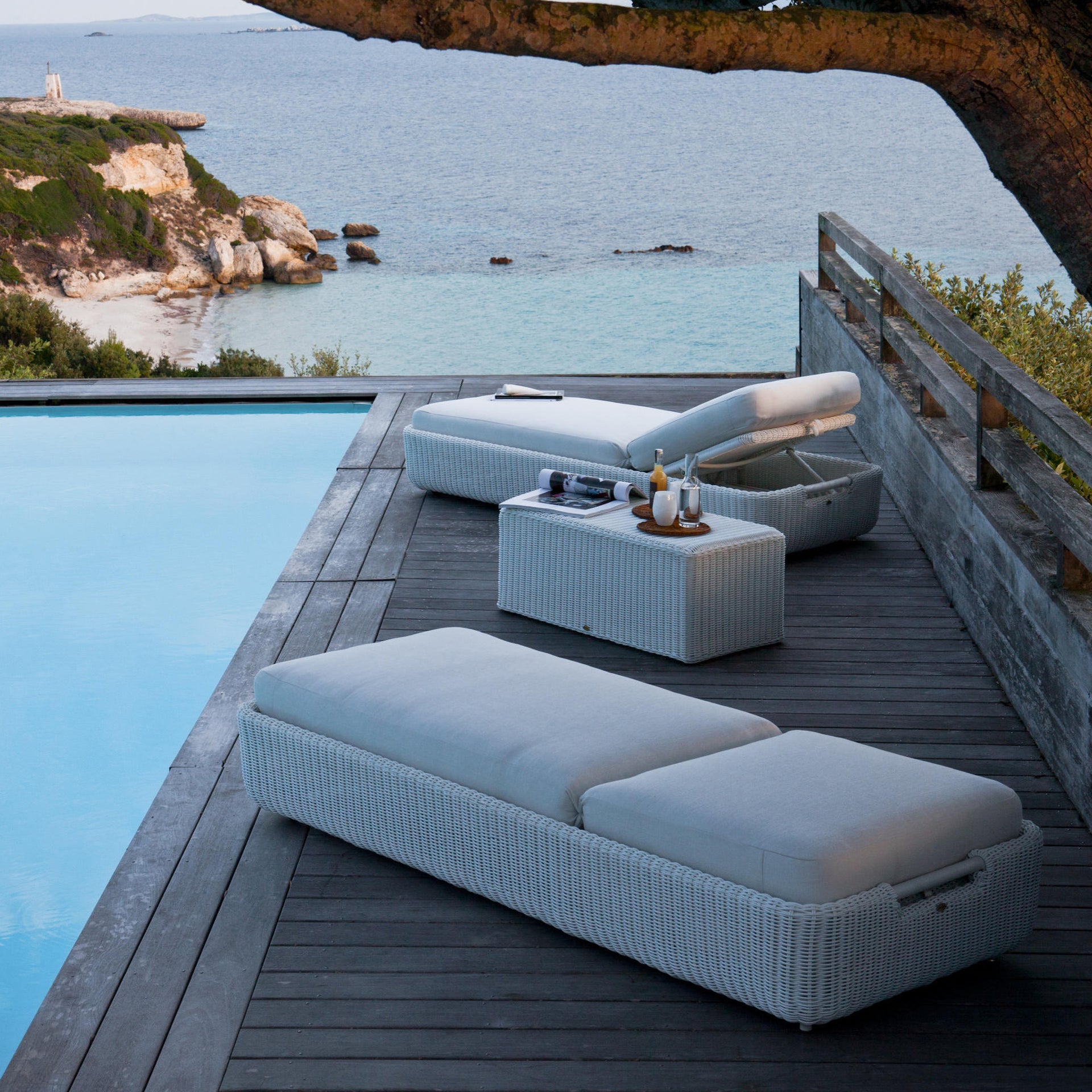 Agora Sunlounger-Unopiu-moderndesign.io