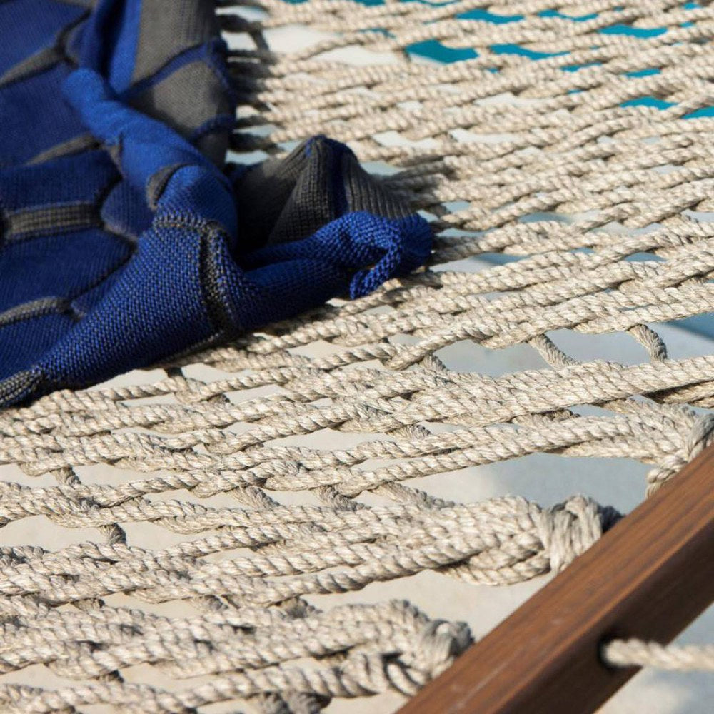 Amanda Hammock-Unopiu-moderndesign.io