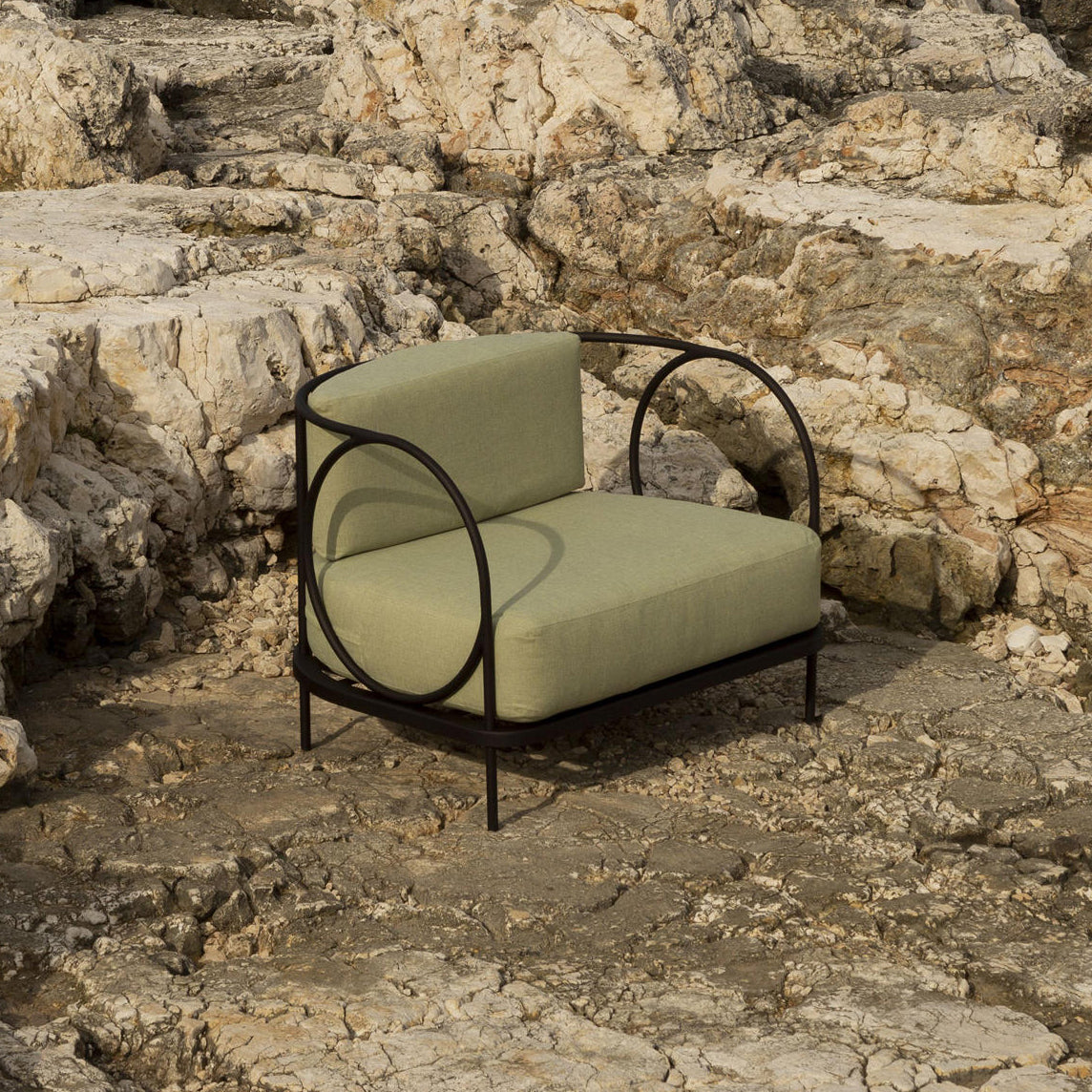 Ariete Armchair-Unopiu-moderndesign.io
