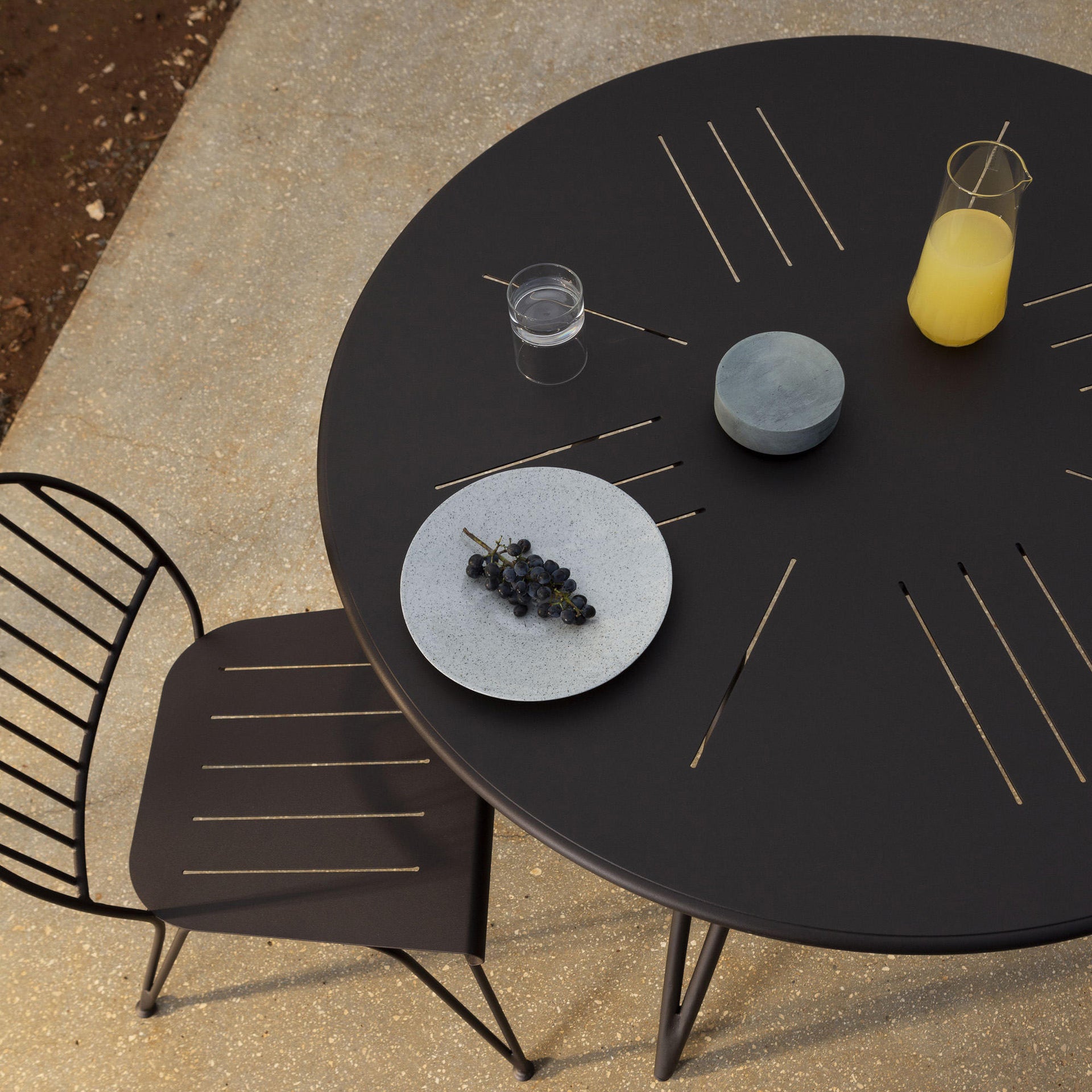 Ariete Dining Table (Round)-Unopiu-moderndesign.io