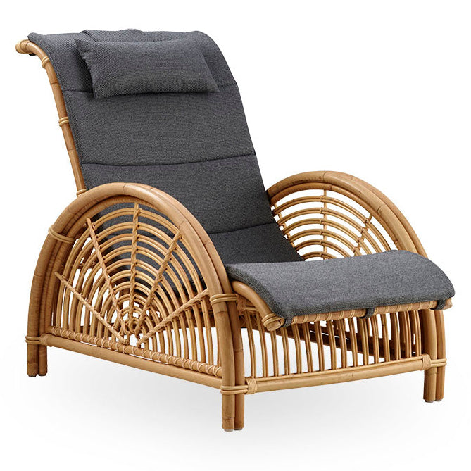 Arne Jacobsen Paris Armchair-Sika Design-moderndesign.io