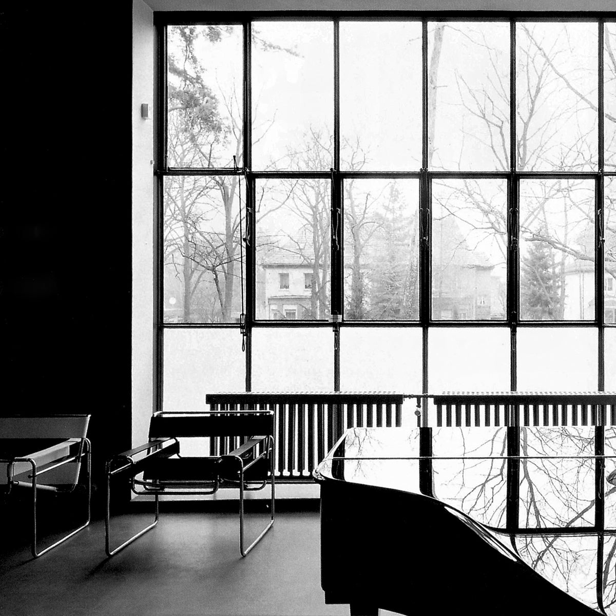 Art 135 Armchair-Alivar-moderndesign.io