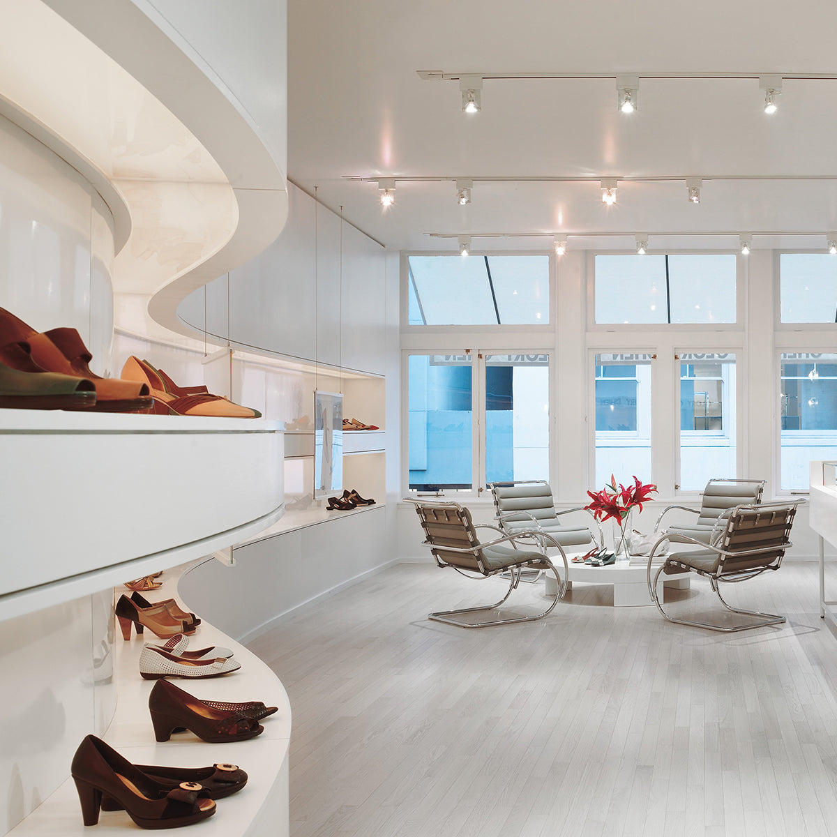 Art 325 Armchair-Alivar-moderndesign.io