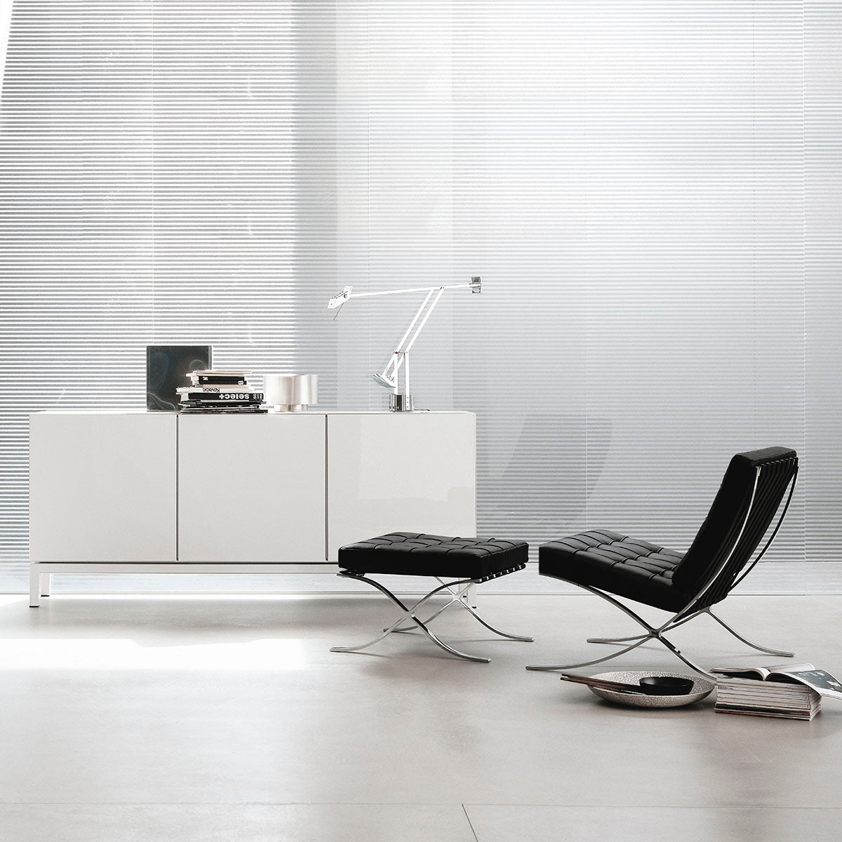 Art 336 Foot Stool-Alivar-moderndesign.io