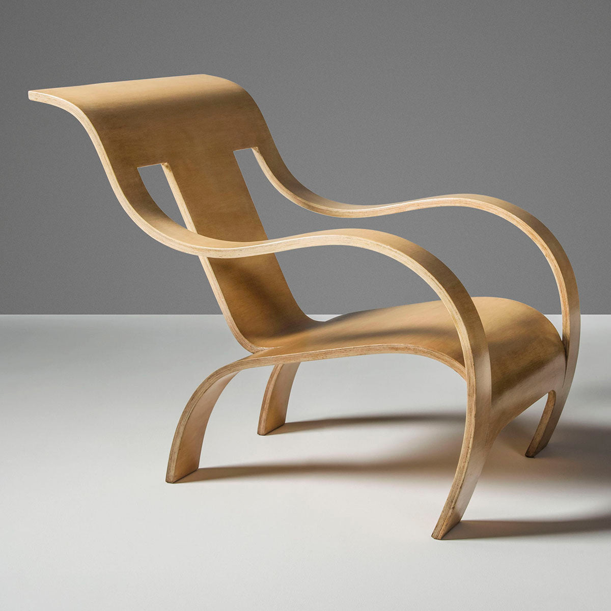 Art 565 Armchair-Alivar-moderndesign.io