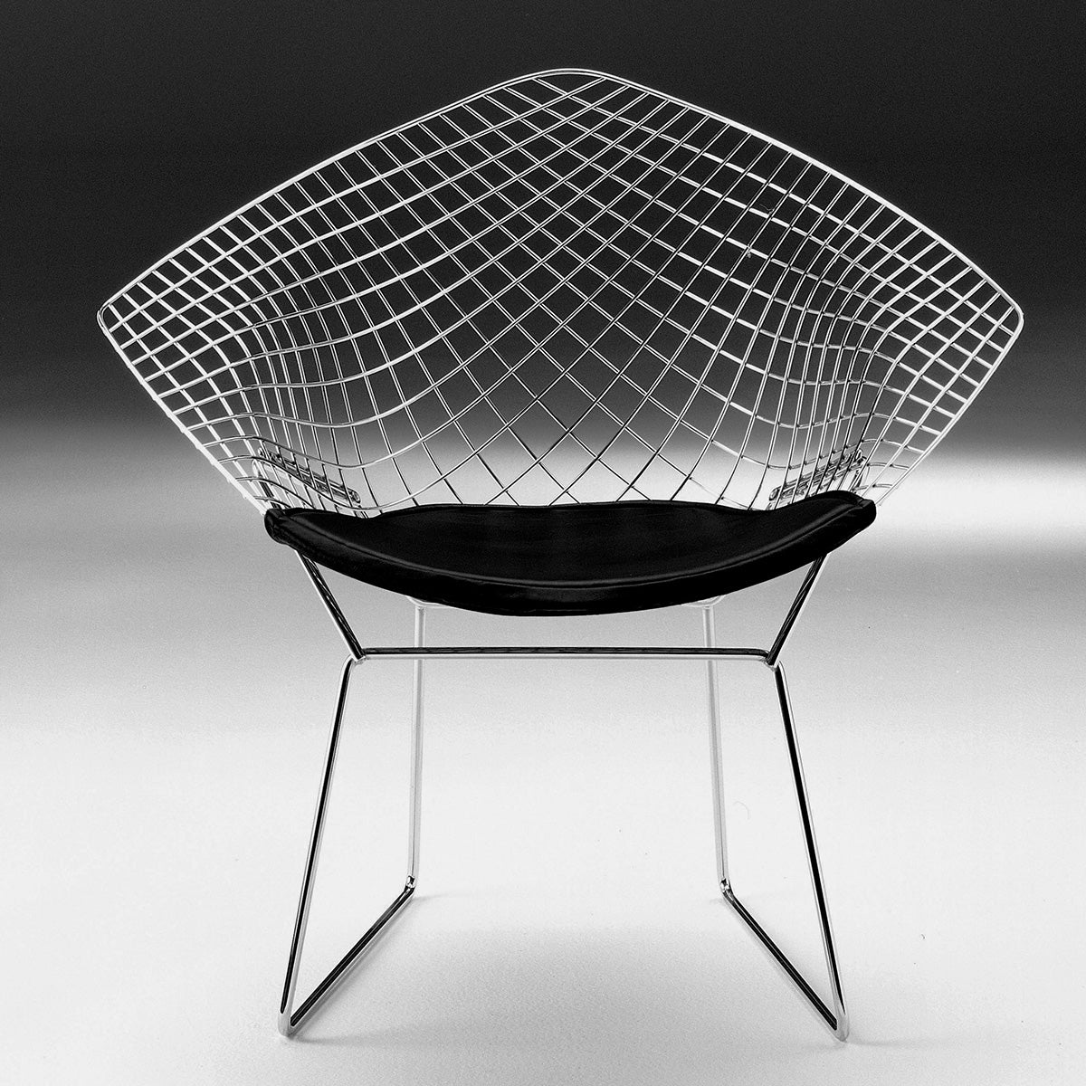 Art 705 Lounge Chair-Alivar-moderndesign.io