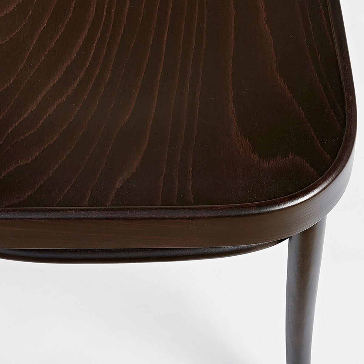 Art 811 Dining Chair (without arms)-Ton-moderndesign.io