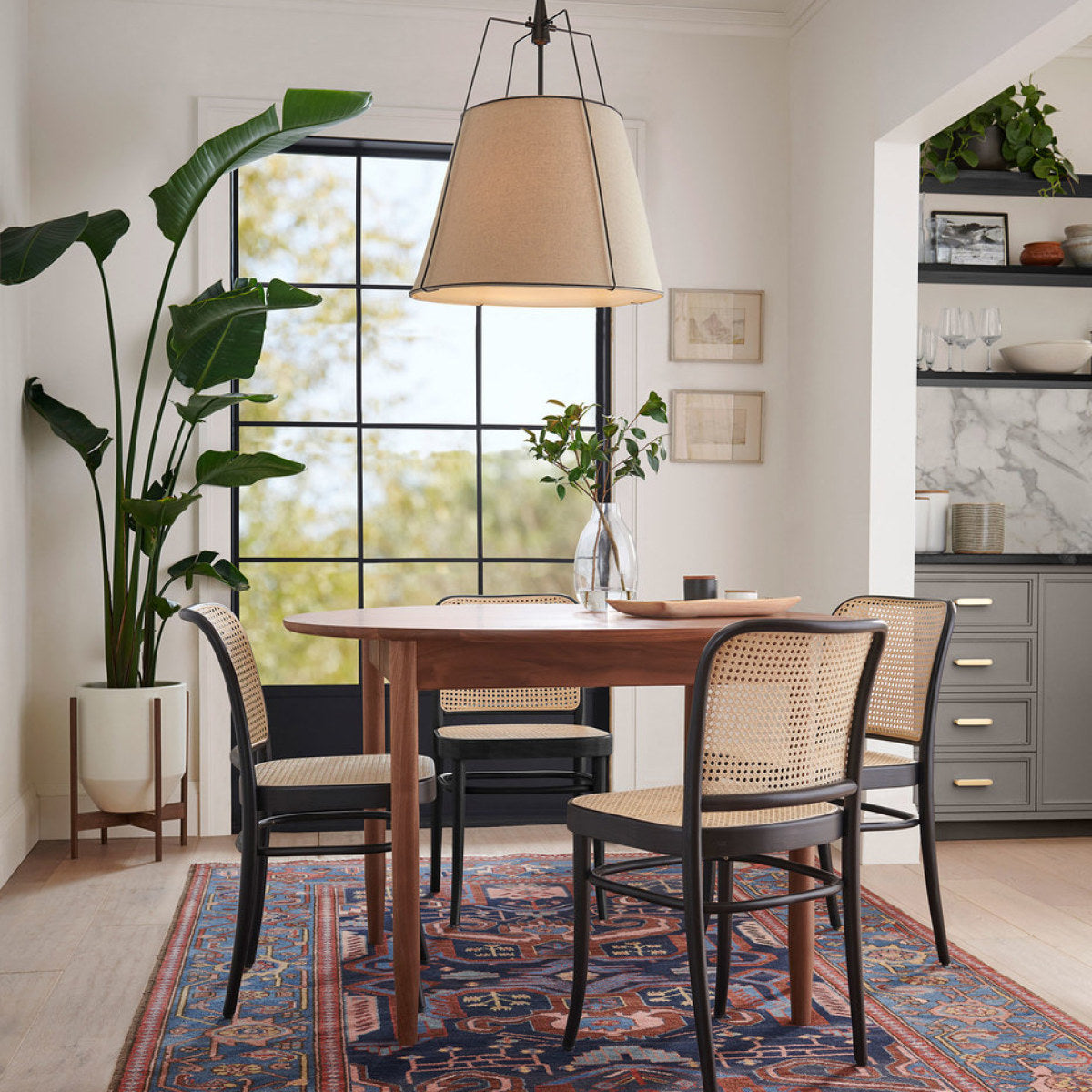 Art 811 Dining Chair (without arms)-Ton-moderndesign.io
