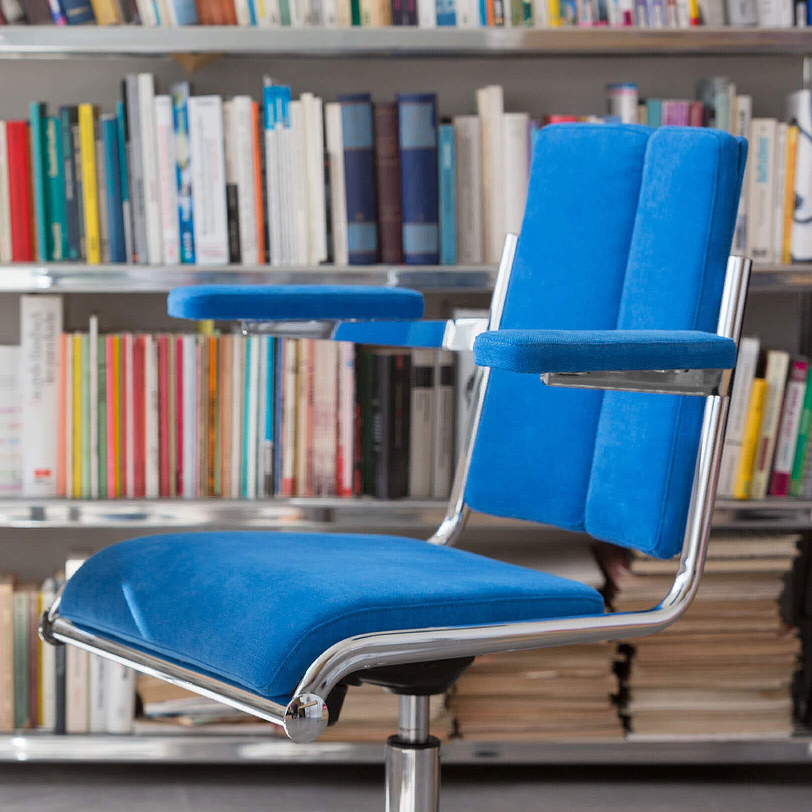 Art B12 Office Desk Chair-Tecta-moderndesign.io