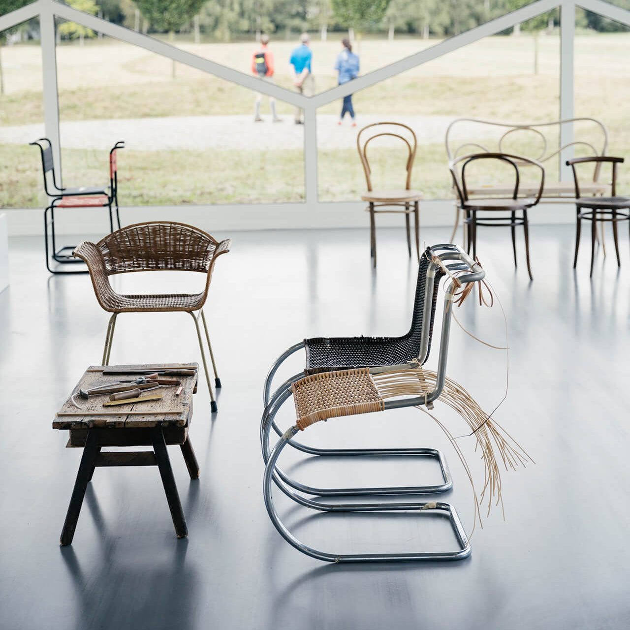 Art B42 Dining Chair (Without Arms)-Tecta-moderndesign.io