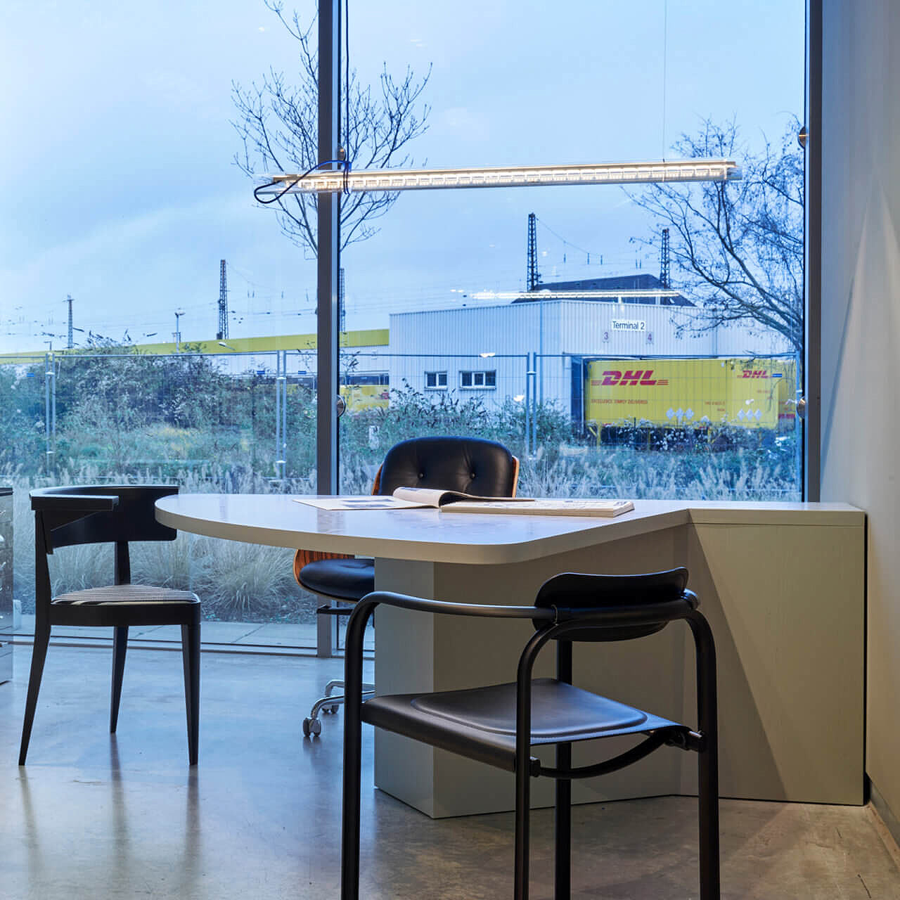 Art M1 Desk-Tecta-moderndesign.io