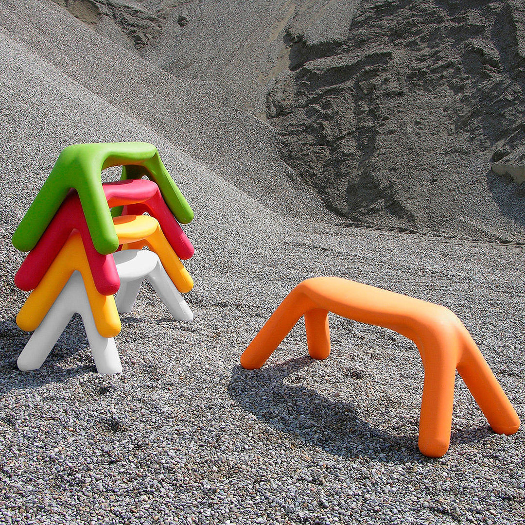 Atlas Hard Bench-Slide-moderndesign.io