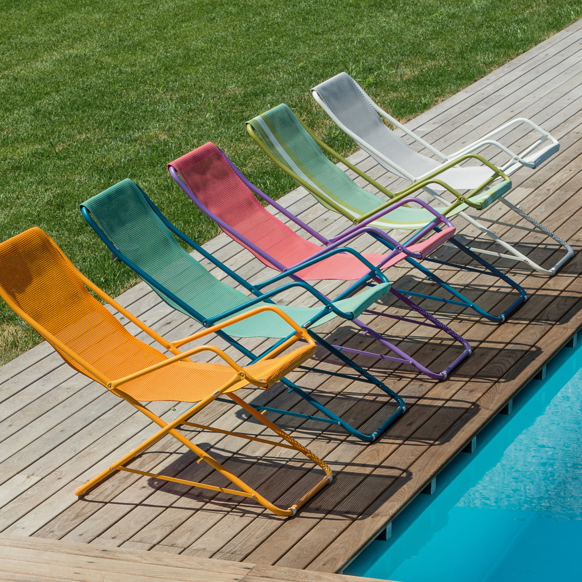 Bahama Deckchair-Emu-moderndesign.io
