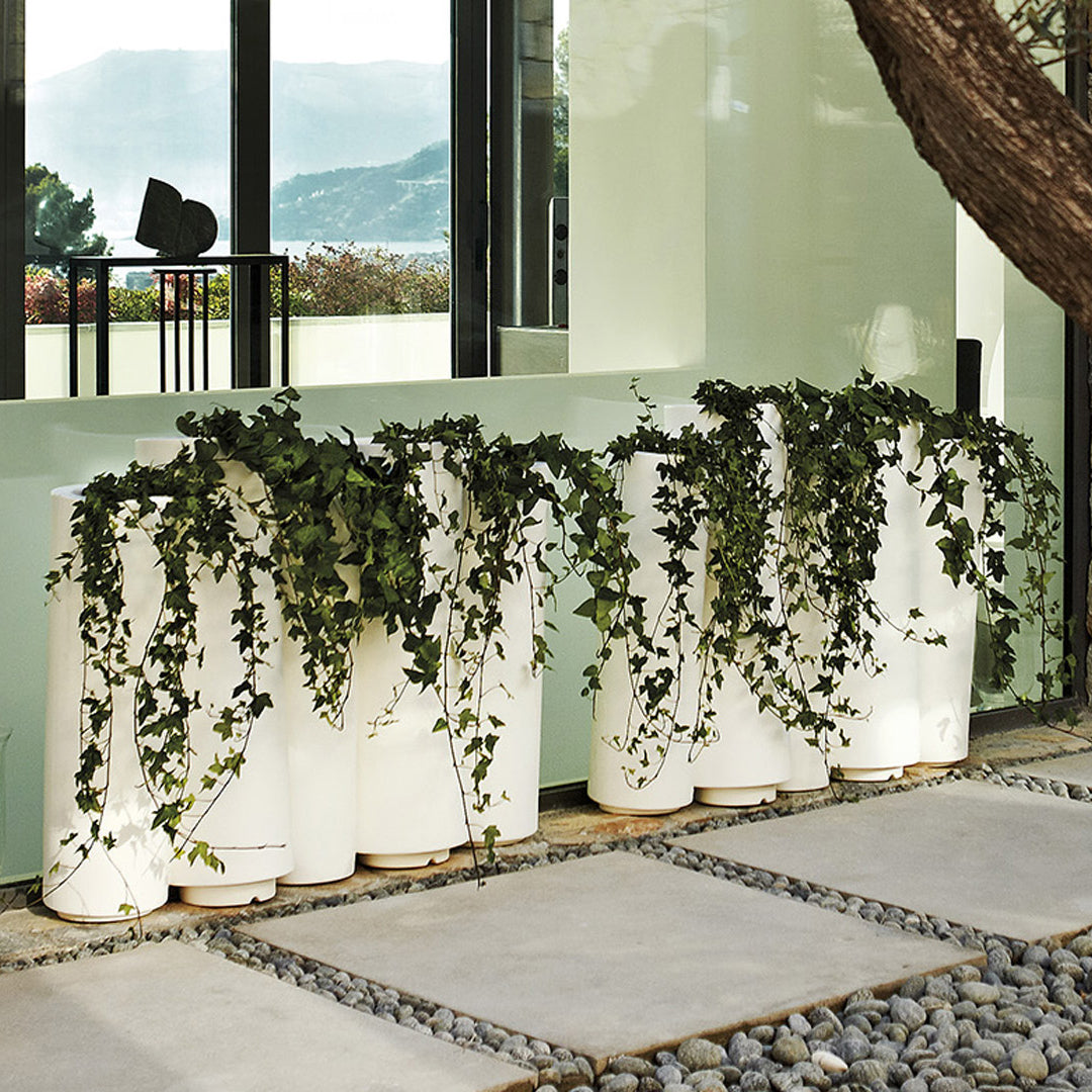 Bamboo Vase-Slide-moderndesign.io
