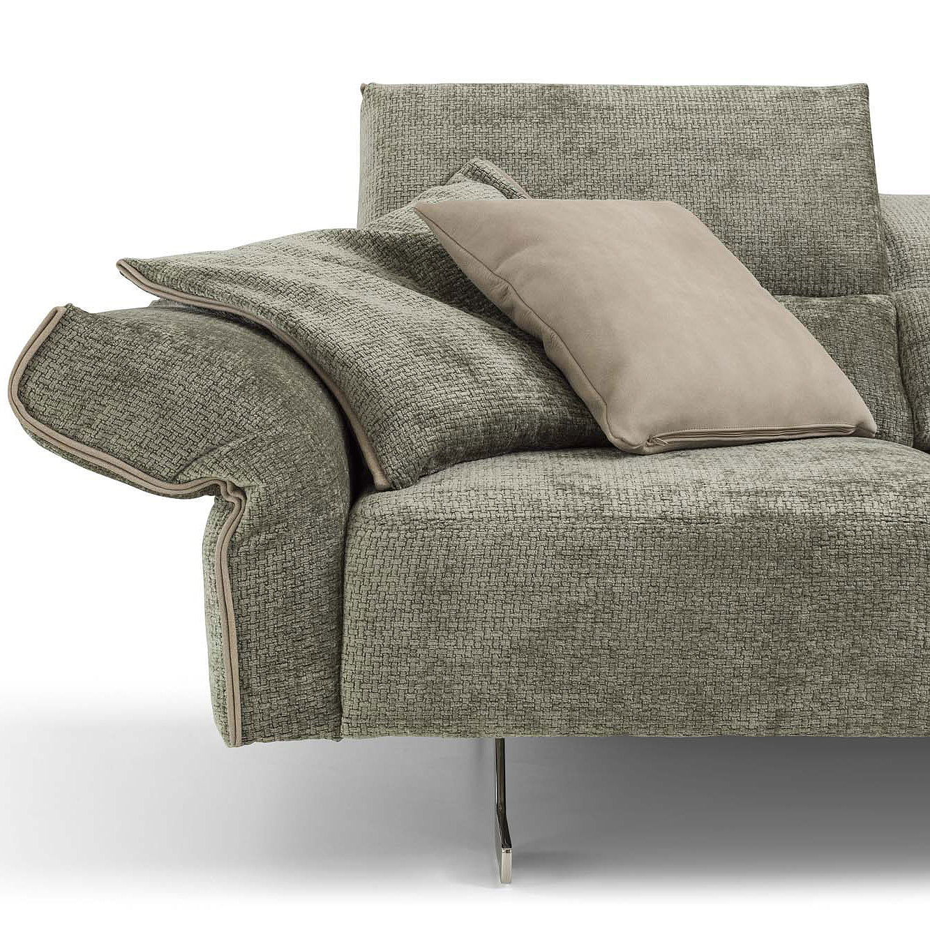Banksy Sofa-Alpa Salotti-moderndesign.io