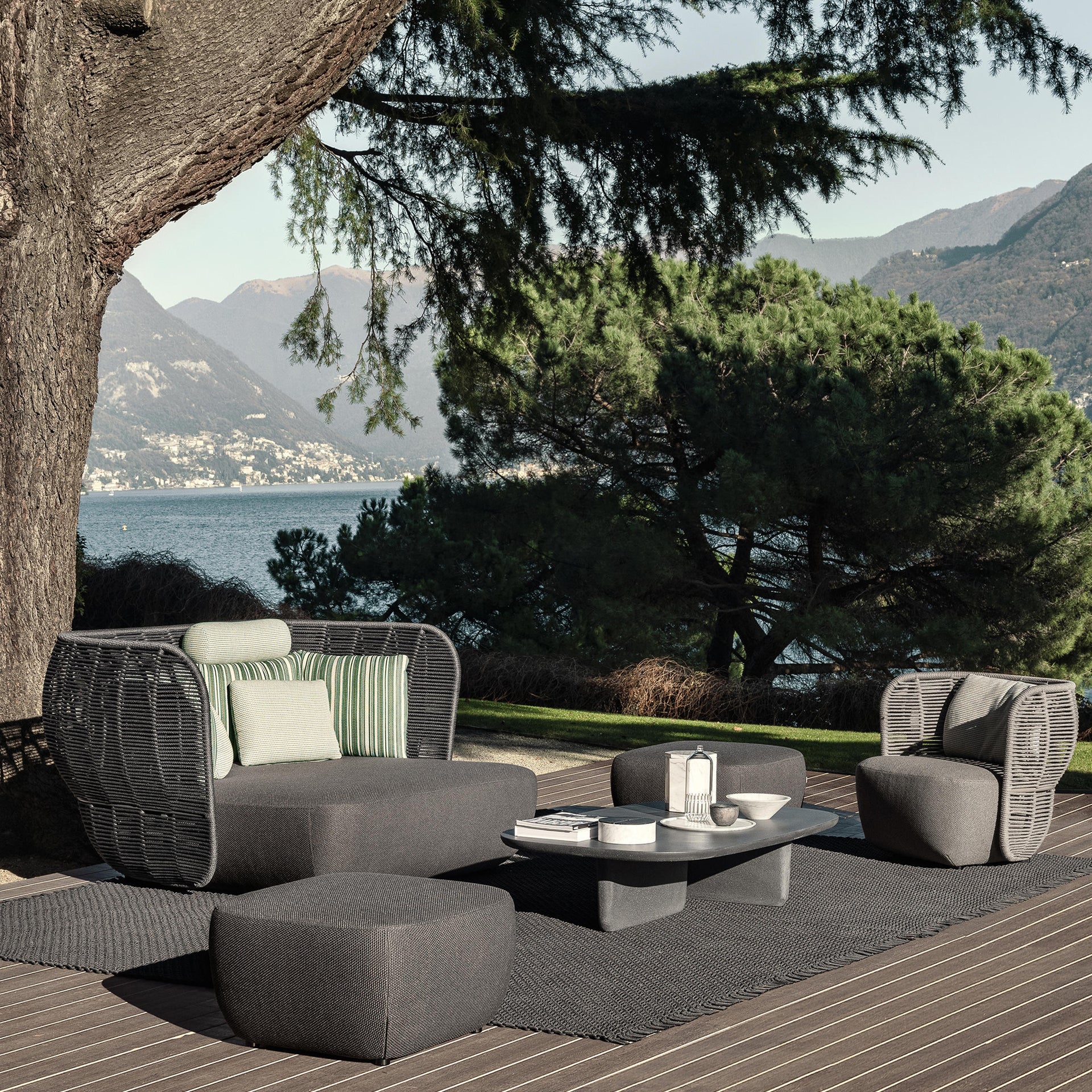 Bay Sofa-B&B Italia-moderndesign.io