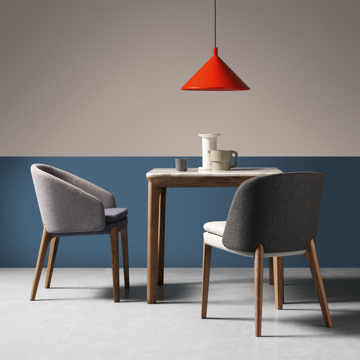 Bellevue 02/102 Dining Chair (with arms)-Very Wood-moderndesign.io