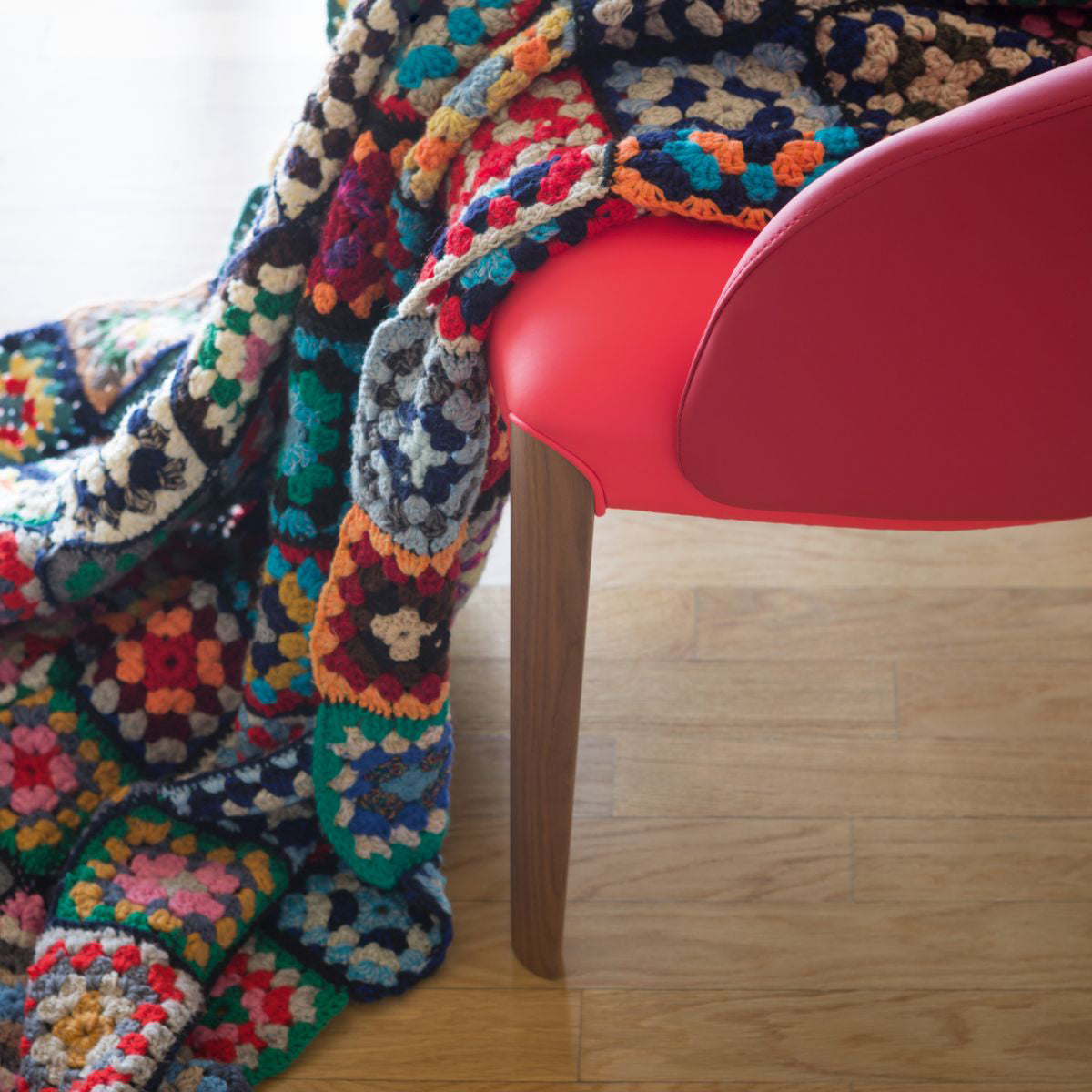 Bellevue 04/104 Armchair-Very Wood-moderndesign.io