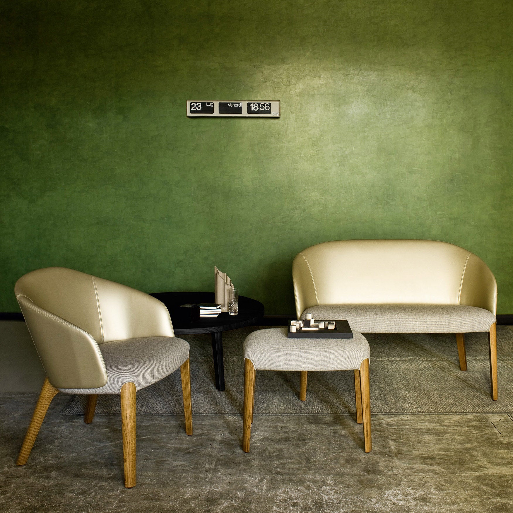 Bellevue 05/105 Sofa-Very Wood-moderndesign.io