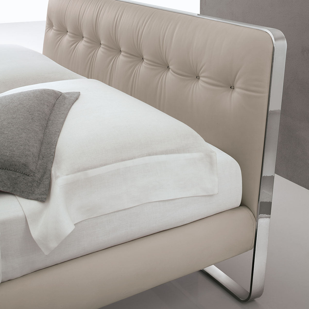 Blade Bed (without storage)-Alivar-moderndesign.io