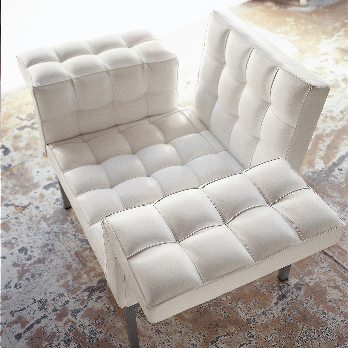 Boss Armchair-Alivar-moderndesign.io