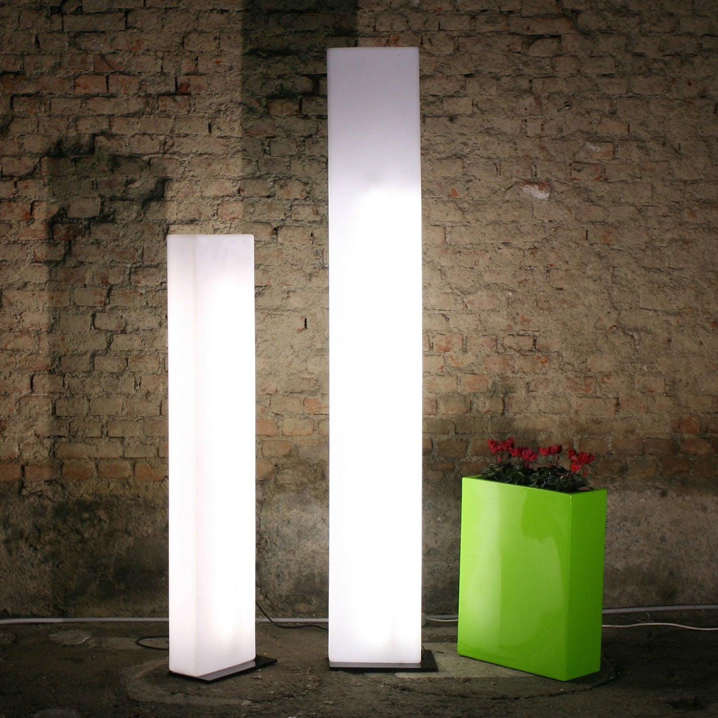 Brick Lighting (Floor)-Slide-moderndesign.io