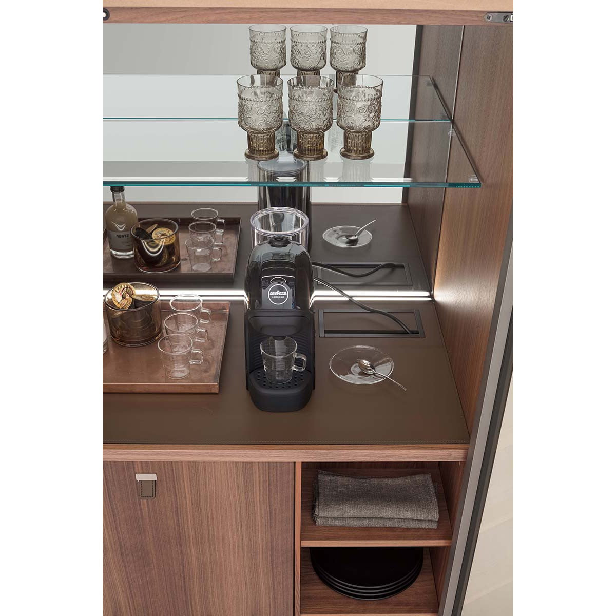 Bristol Armoire (Bar)-Alivar-moderndesign.io
