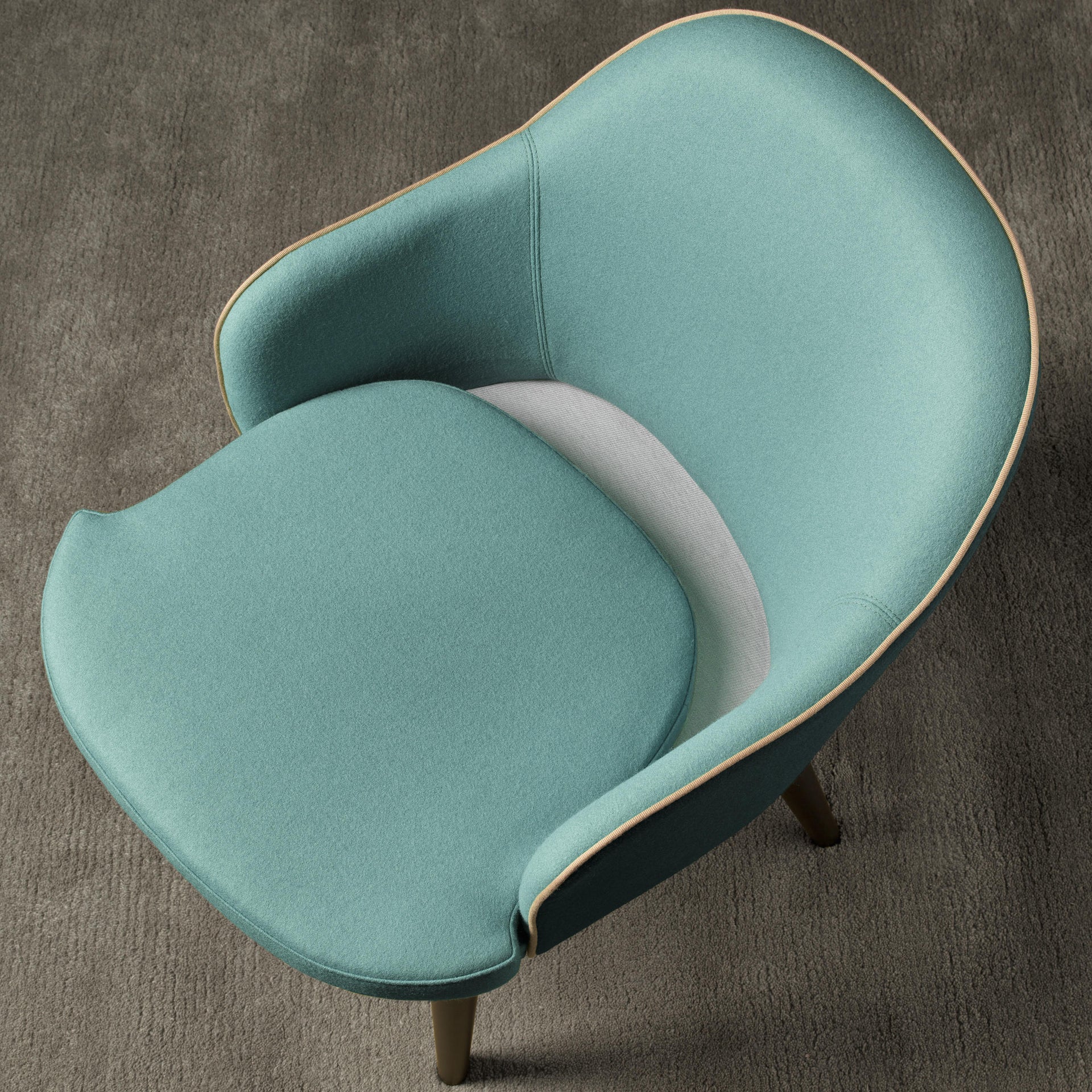Carmen 02/52 Dining Chair (With Arms)-Very Wood-moderndesign.io