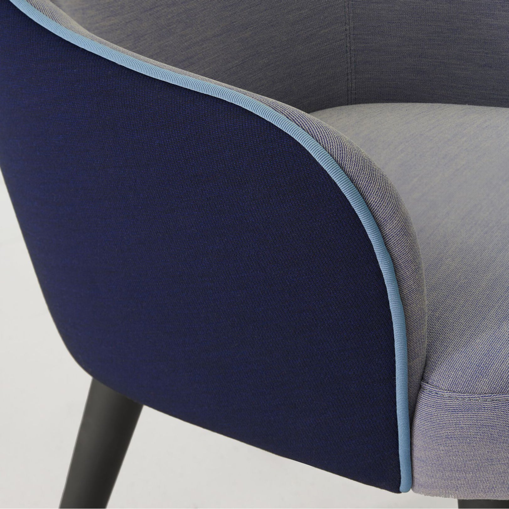 Carmen 02/52 Dining Chair (With Arms)-Very Wood-moderndesign.io