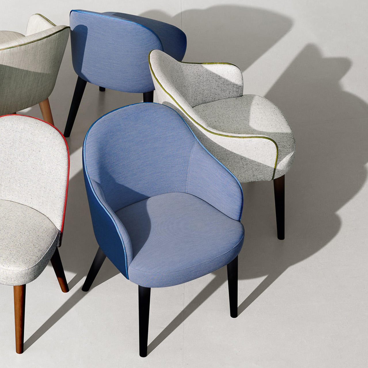 Carmen 02/52 Dining Chair (With Arms)-Very Wood-moderndesign.io