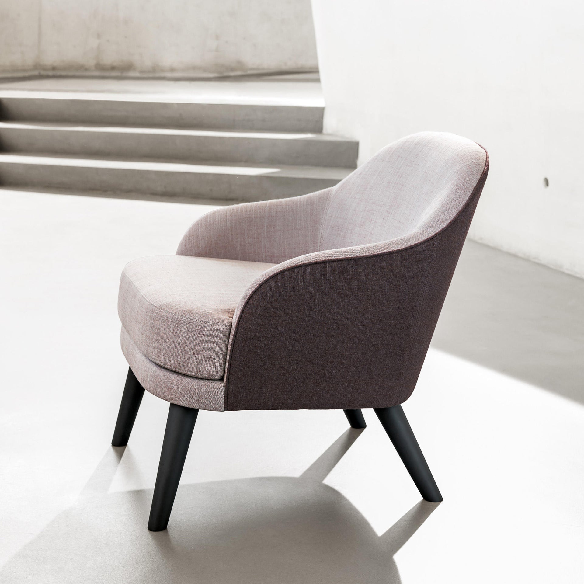 Carmen 04/54 Armchair-Very Wood-moderndesign.io