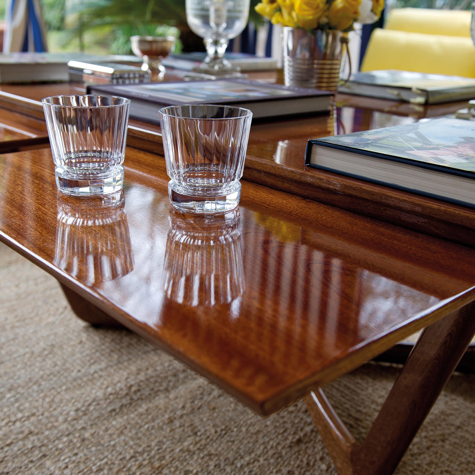 C'est La Vie Table (Coffee)-Unopiu-moderndesign.io