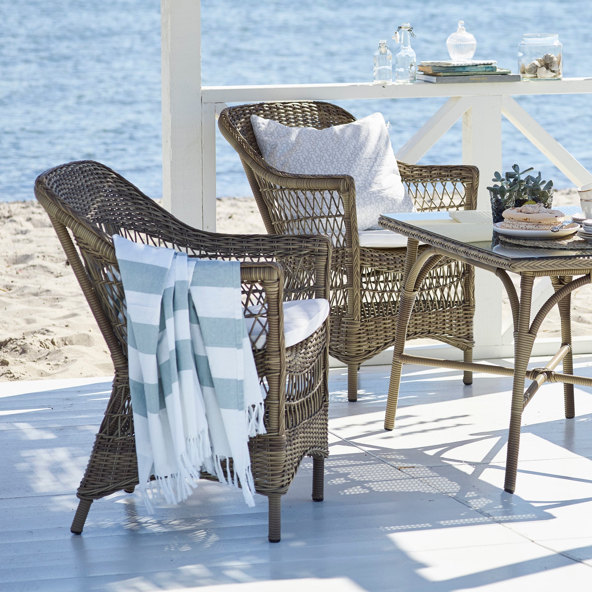 Charlot Dining Chair (With Arms)-Sika Design-moderndesign.io