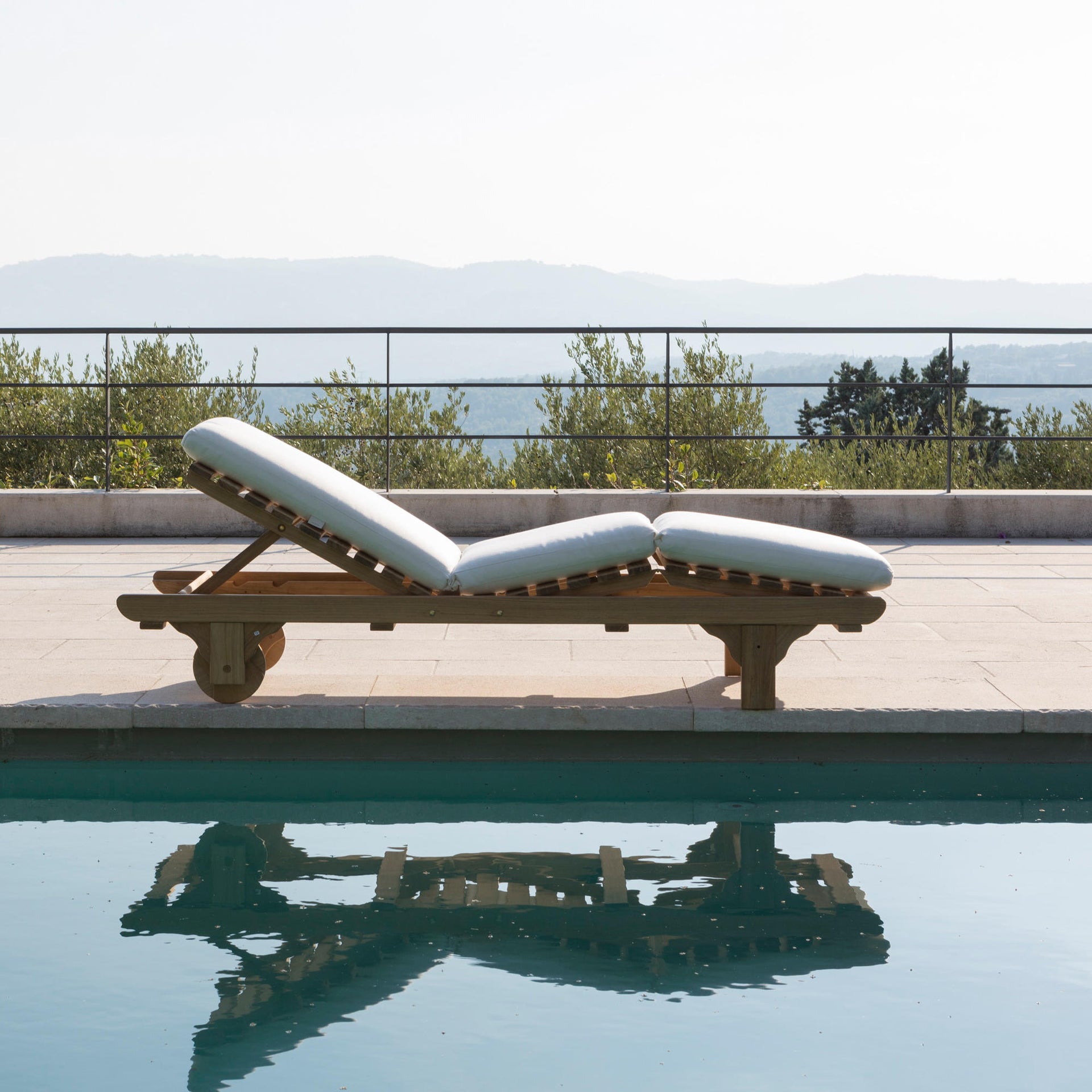 Chelsea Sunlounger-Unopiu-moderndesign.io