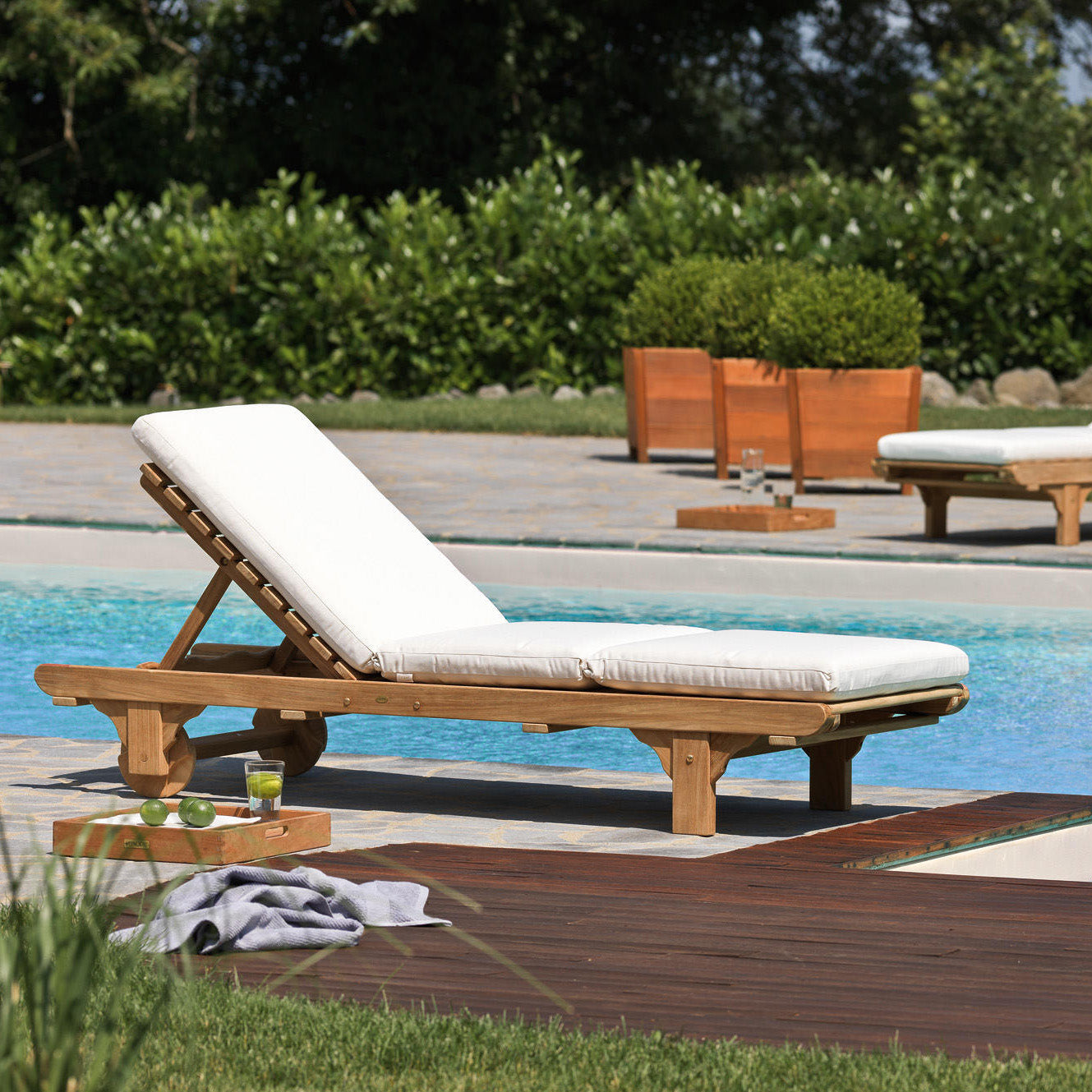 Chelsea Sunlounger-Unopiu-moderndesign.io