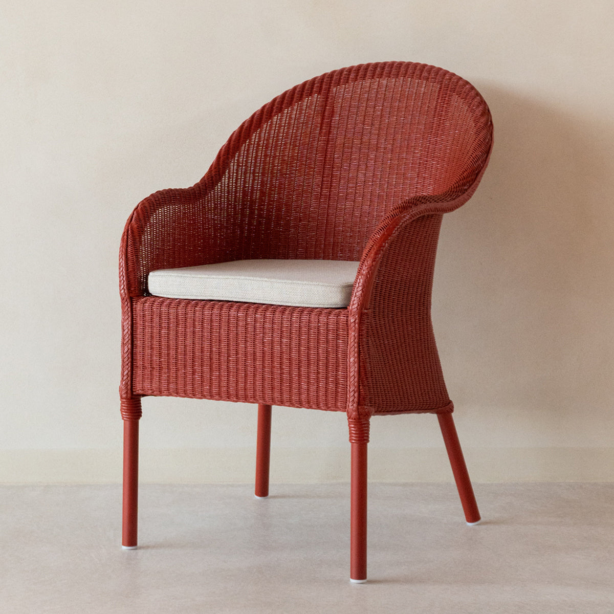 Chester Dining Chair (with arms)-Vincent Sheppard-moderndesign.io