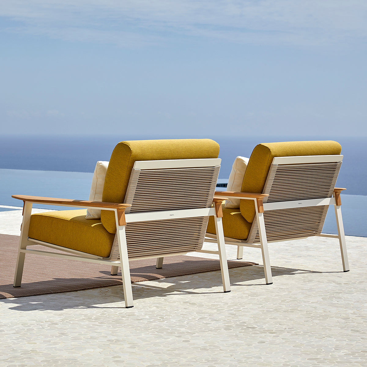 City Armchair-Point-moderndesign.io