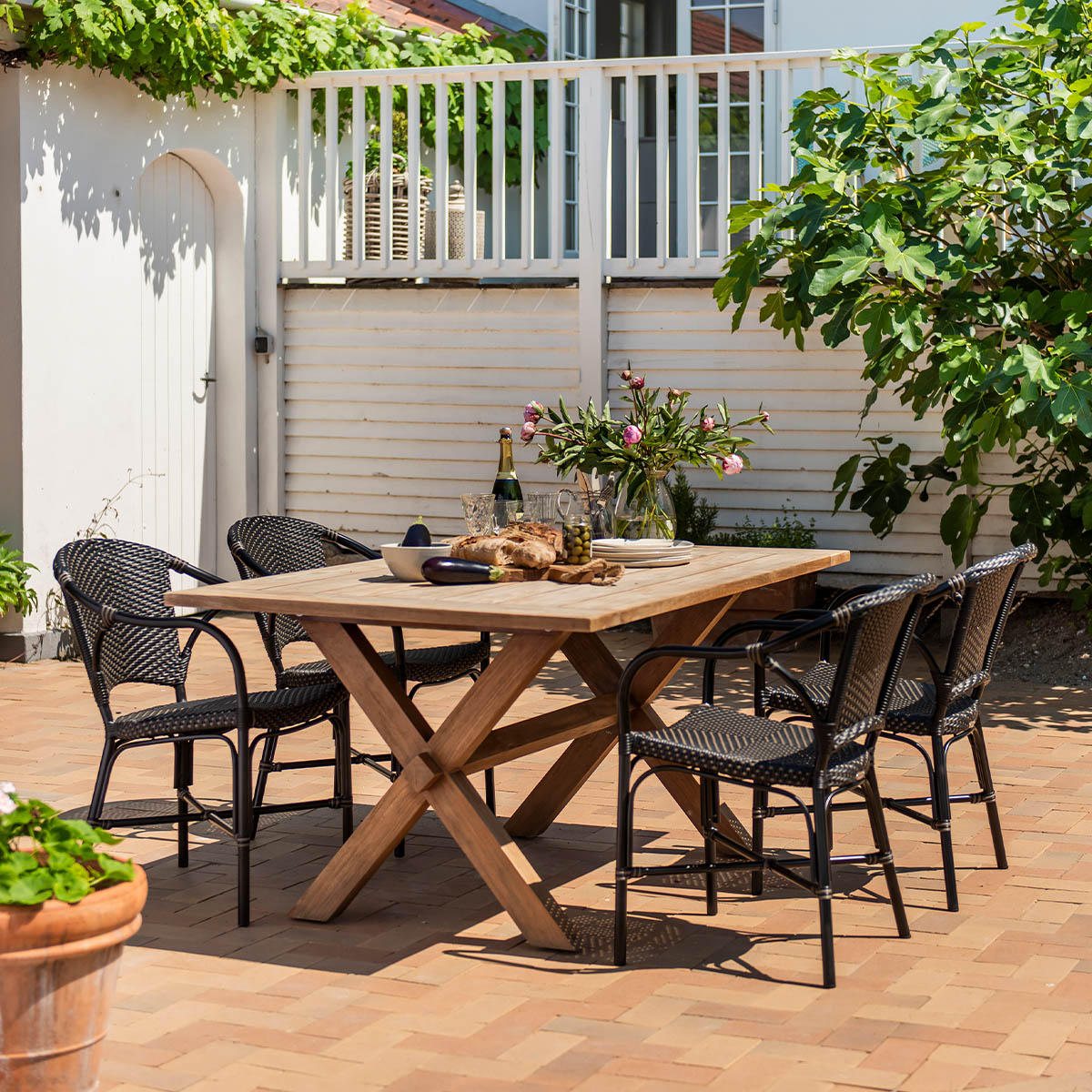 Colonial Dining Table (Rectangular)-Sika Design-moderndesign.io