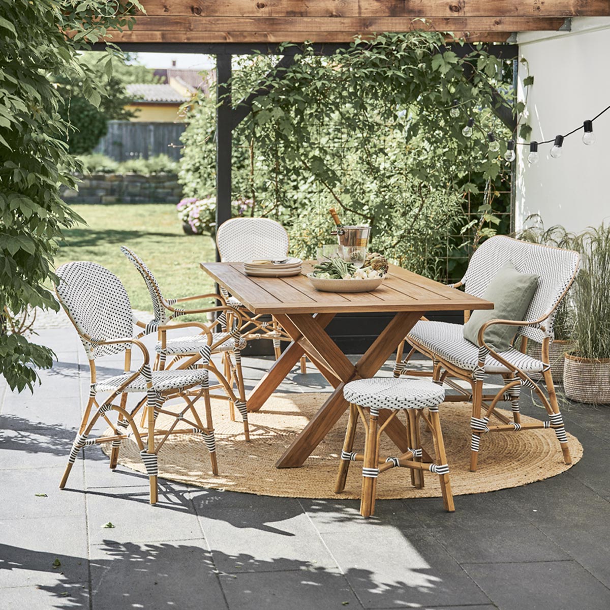 Colonial Dining Table (Rectangular)-Sika Design-moderndesign.io