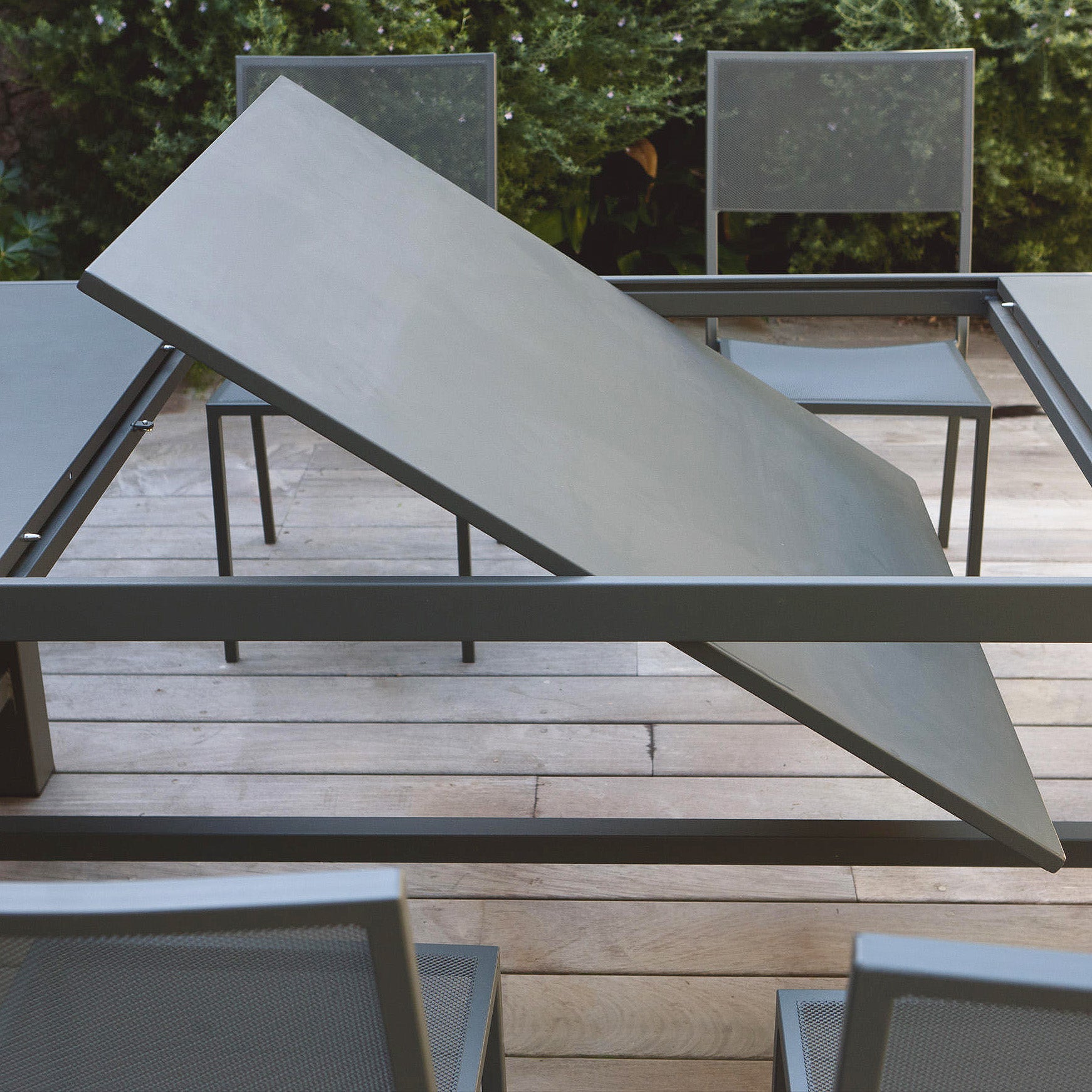 Conrad Dining Table (Extendable)-Unopiu-moderndesign.io