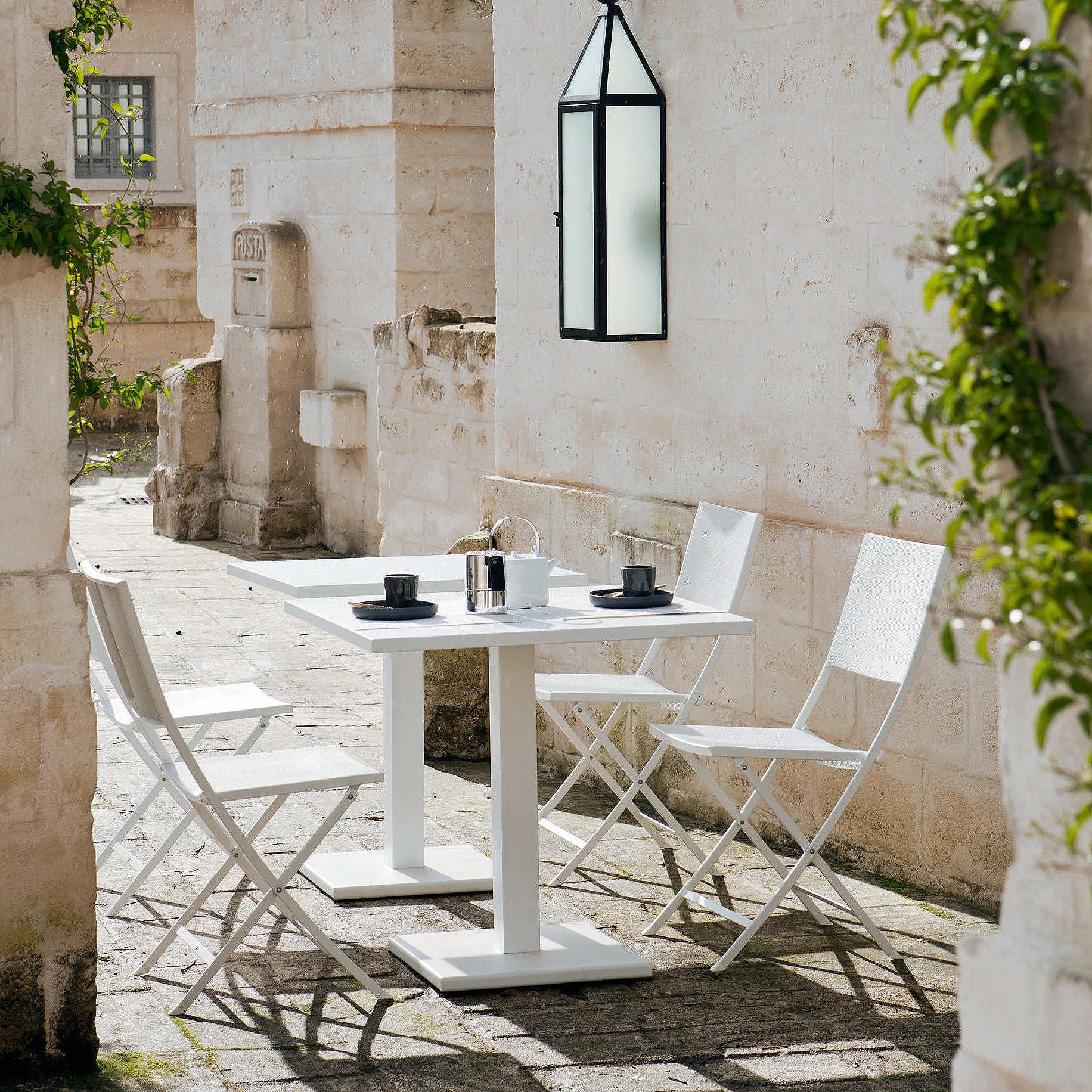 Conrad Dining Table (Square)-Unopiu-moderndesign.io